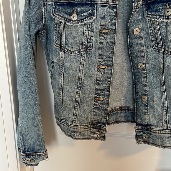 Zara denim jacket - Picture 3 of 3